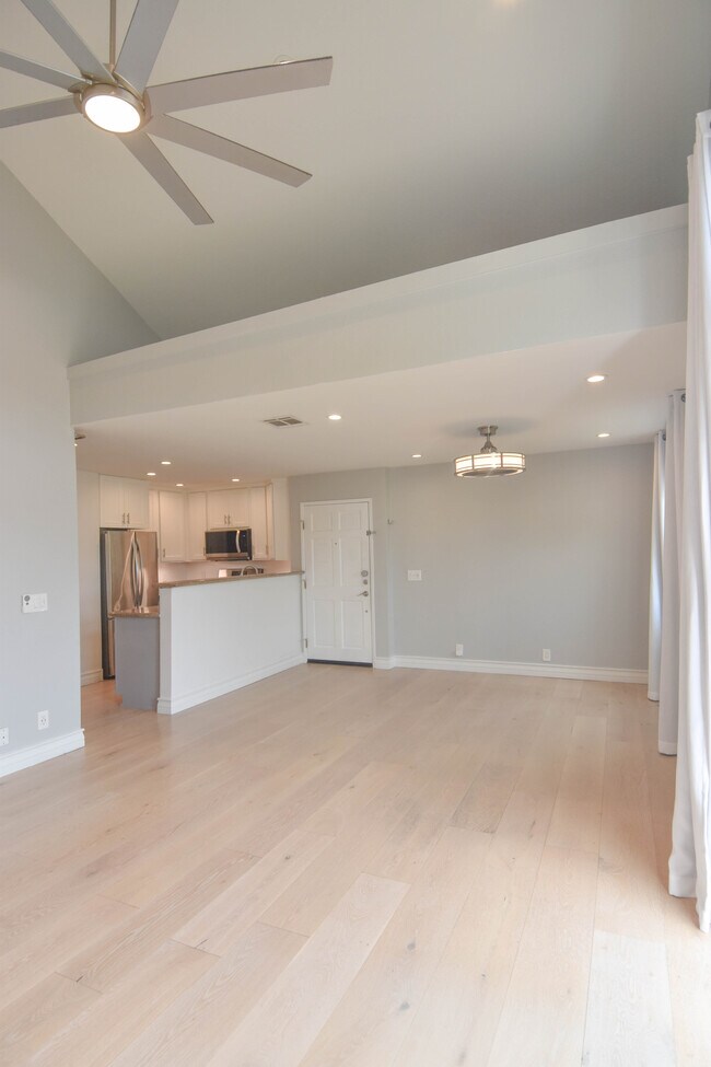 Building Photo - 12530 Venice Blvd.