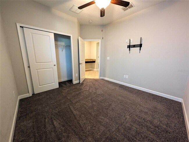 Building Photo - 11024 Little Blue Heron Dr