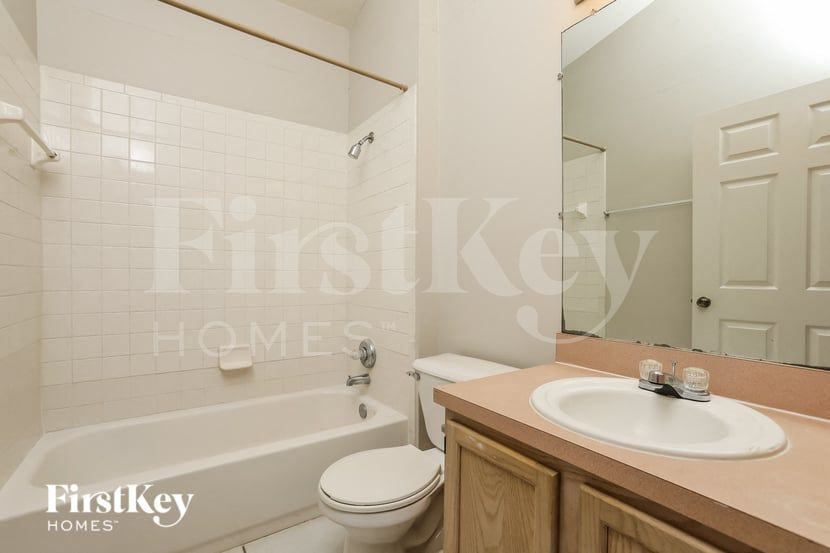 Building Photo - 7594 Groveoak Dr