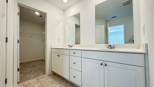 Building Photo - 3254 Durston Ct