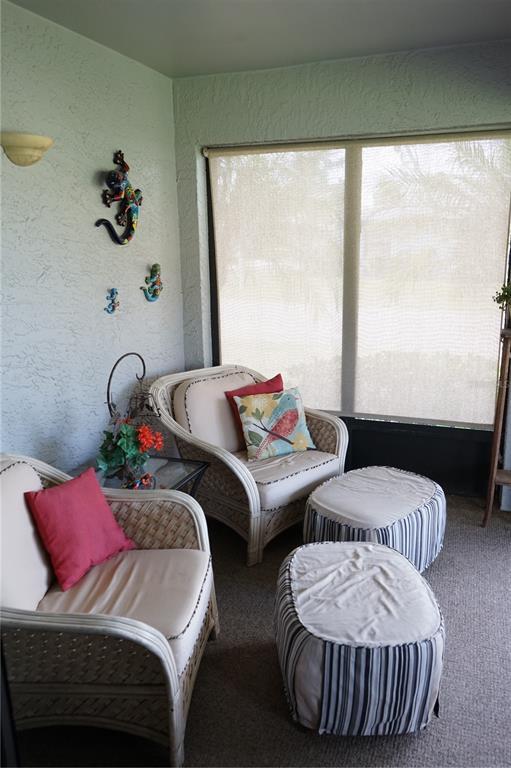 Building Photo - 2102 Hereford Dr