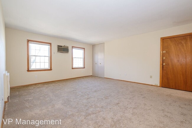 Building Photo - 1 br, 1 bath House - 80 Brush Hill Unit 48