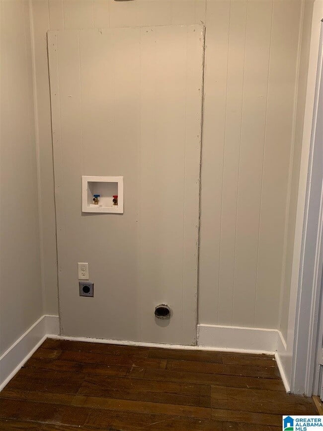 Building Photo - 1826 2nd Ave S