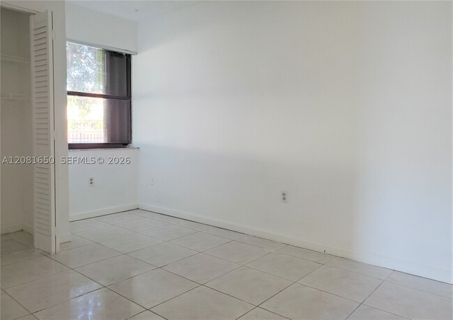 Building Photo - 10020 NW 9th St Cir