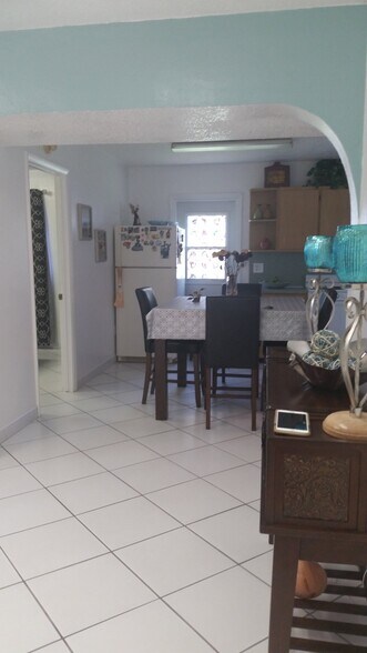 Building Photo - 11455 SW 82nd Ave