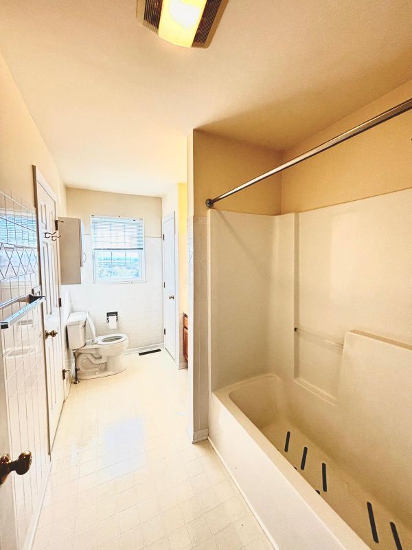 Building Photo - 15 Lenox Ct