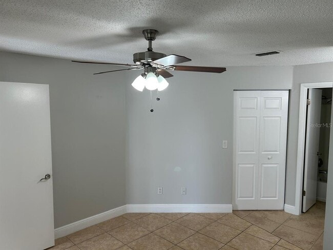 Building Photo - 727 Sugar Bay Way