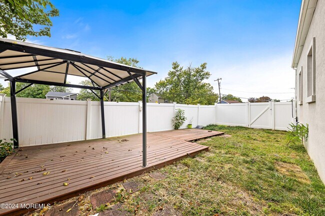 Building Photo - 314 NJ-34