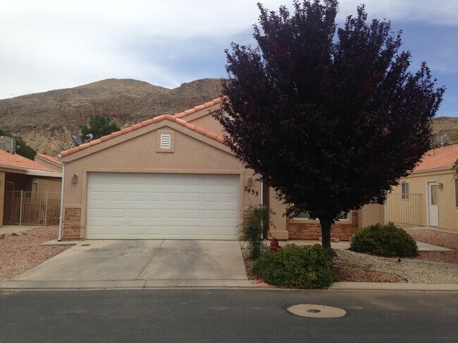 Primary Photo - Home for rent in Rainbow Canyon