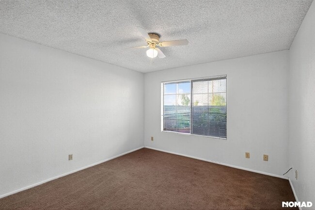 Building Photo - 1905 E University Dr