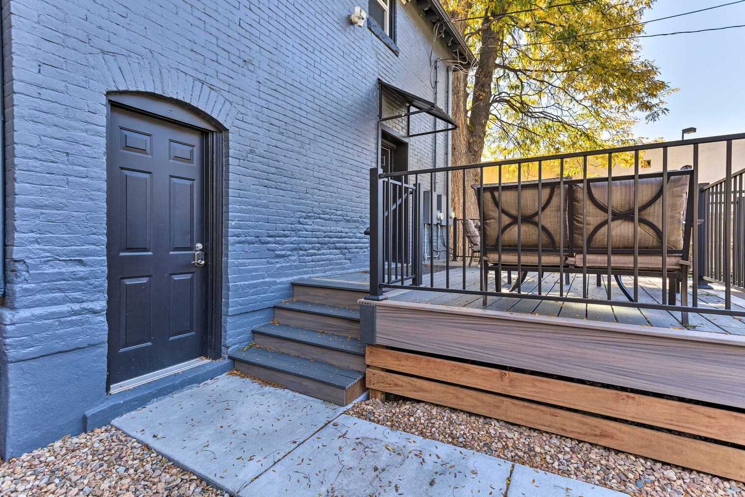 Building Photo - 1535 N Williams St