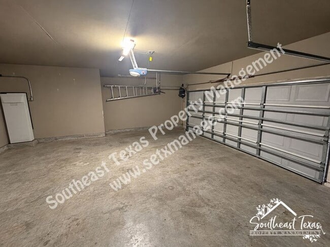 Building Photo - 7760 Summer Wind Dr