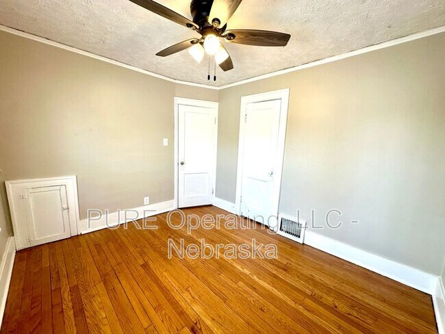 Building Photo - 217 N 49th St