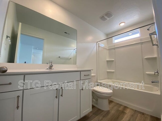 Building Photo - 3237 E Labyrinth Pt Cir