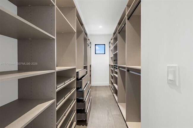 Building Photo - 16699 Botaniko Dr N