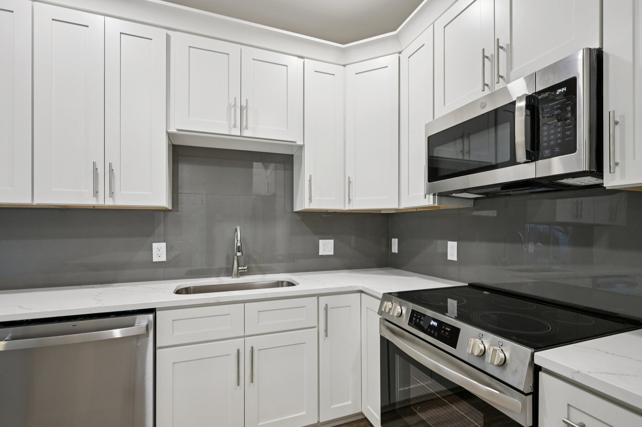 Kitcken - 585 McWilliams Road