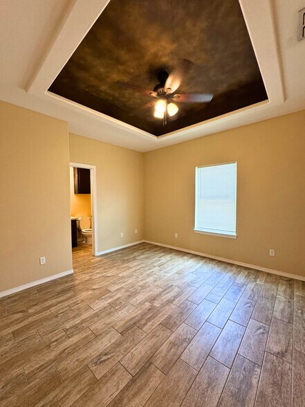 Building Photo - 3005 Basil Dr