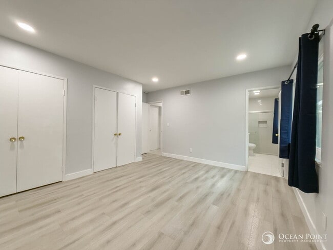 Building Photo - Newly Renovated Home for Rent in Thousand ...