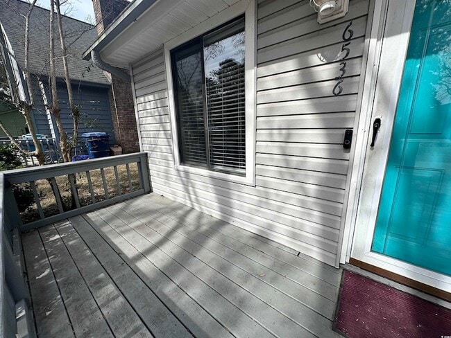 Building Photo - 6536 Valene Ct