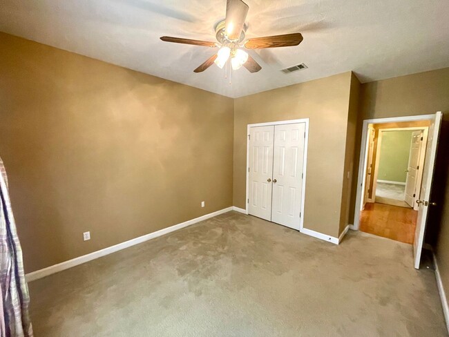 Building Photo - 3/2 Available for Rent in Ridgeland! 11 Mi...