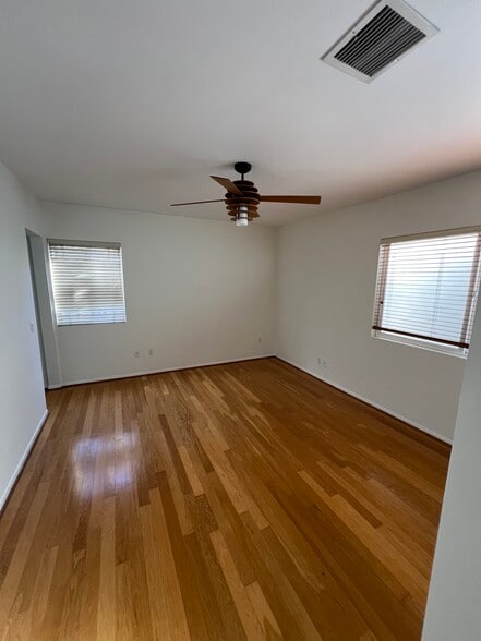 Master Bedroom - 1622 Franklin St