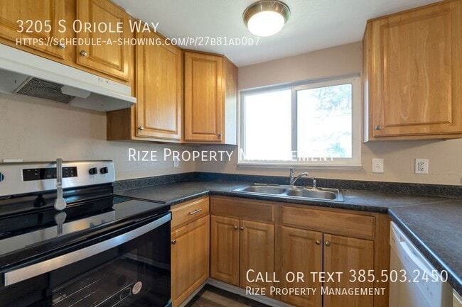Primary Photo - 3205 W 3205 S