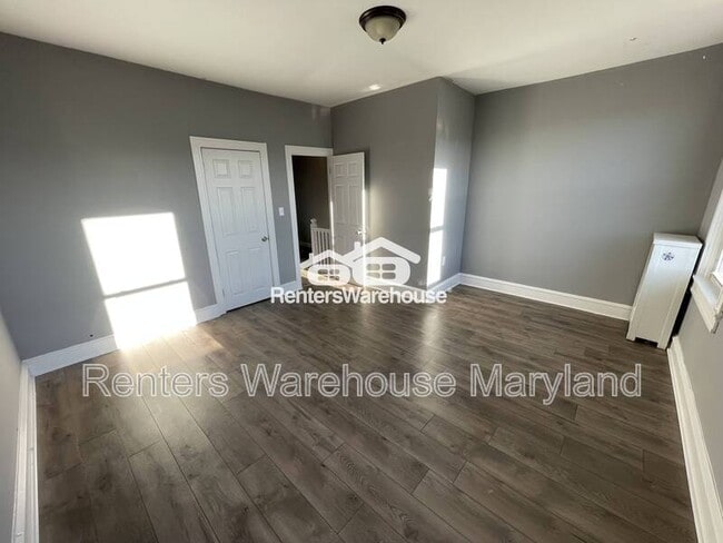 Building Photo - 3400 Dudley Ave