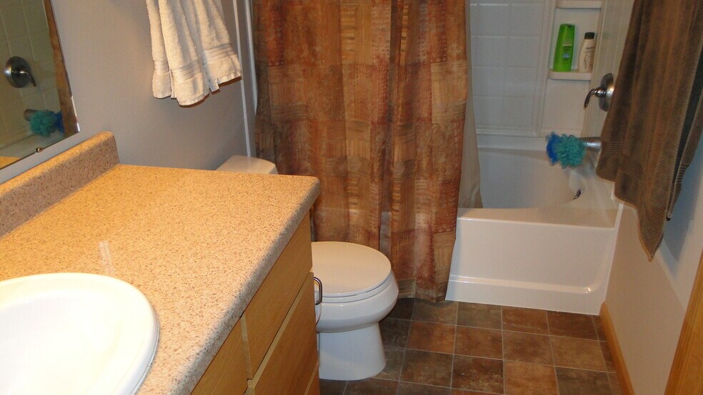 Building Photo - 9302 Briar Haven Dr