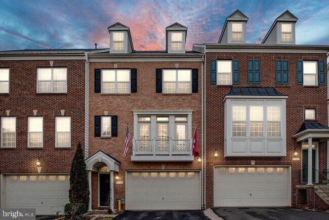 Primary Photo - 9776 Corbett Cir
