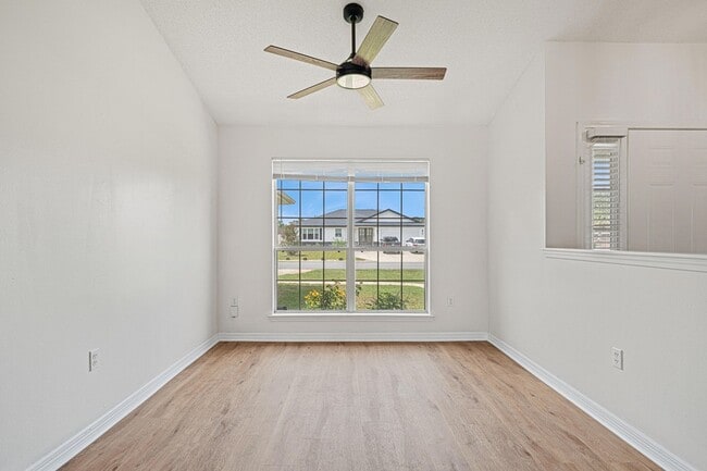 Building Photo - 8517 High School Blvd