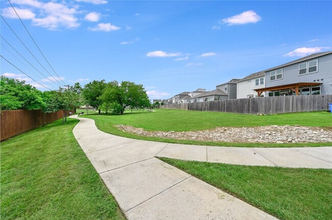 Building Photo - 15109 Casbah Dr
