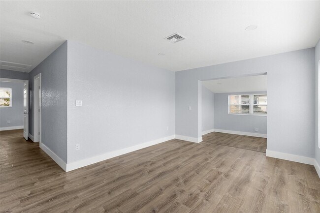 Building Photo - 683 NW 21 St