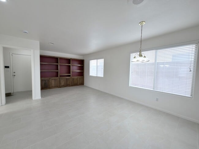 Building Photo - 8232 Fame Ave