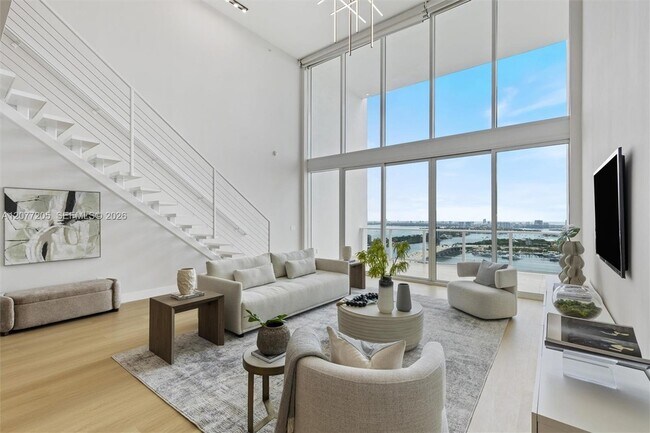 Building Photo - 1040 Biscayne Blvd