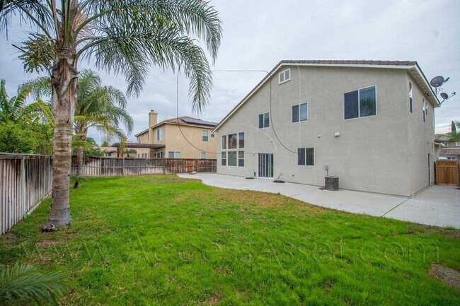 Building Photo - Stunning 4 Bed/2.5 Bath Home In Corona With Great Curb Appeal!