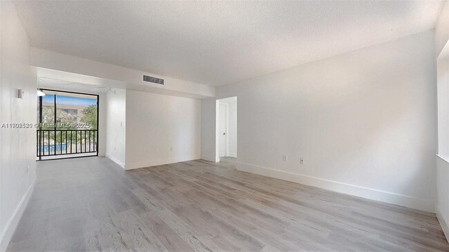 Building Photo - 8420 SW 133rd Avenue Rd