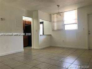 Building Photo - 1515 NE 125th Terrace