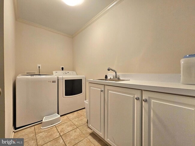 Building Photo - 3803 Aquia Dr