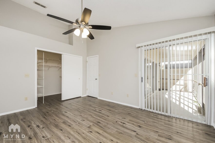 Building Photo - 2800 Falling Tree Cir