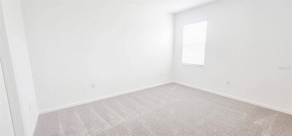 Building Photo - 429 Silver Palm Dr