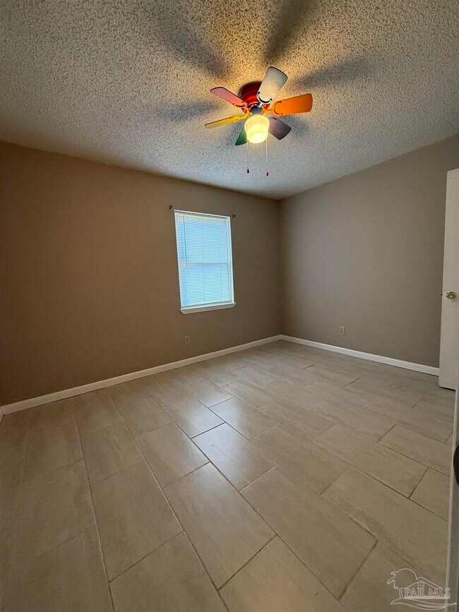 Building Photo - 4204 W Avenida De Golf