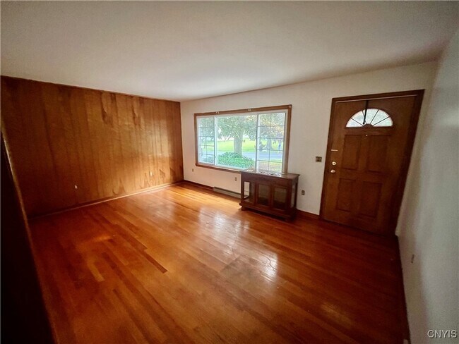 Building Photo - 91 Pulsifer Dr