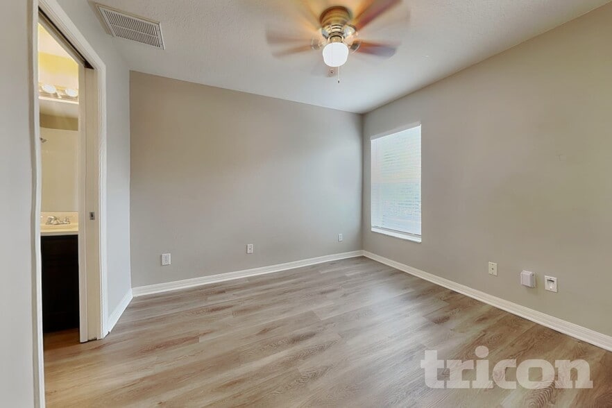 Building Photo - 31333 Heatherstone Dr