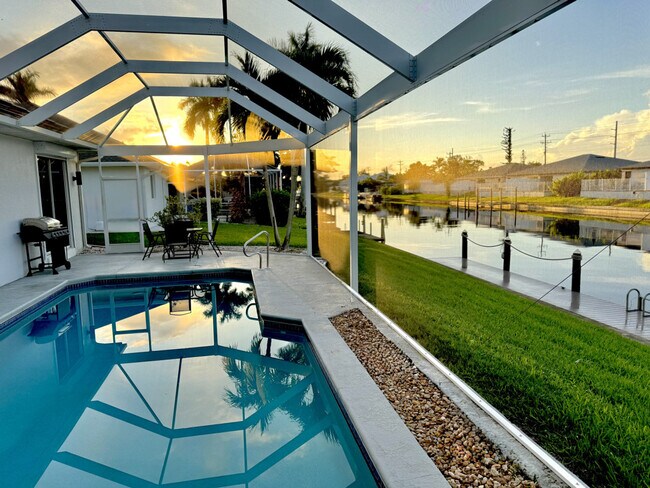 Building Photo - 236 SW 47th St