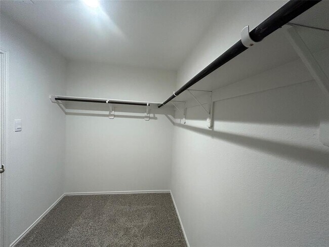 Building Photo - 1307 Windom Court Way