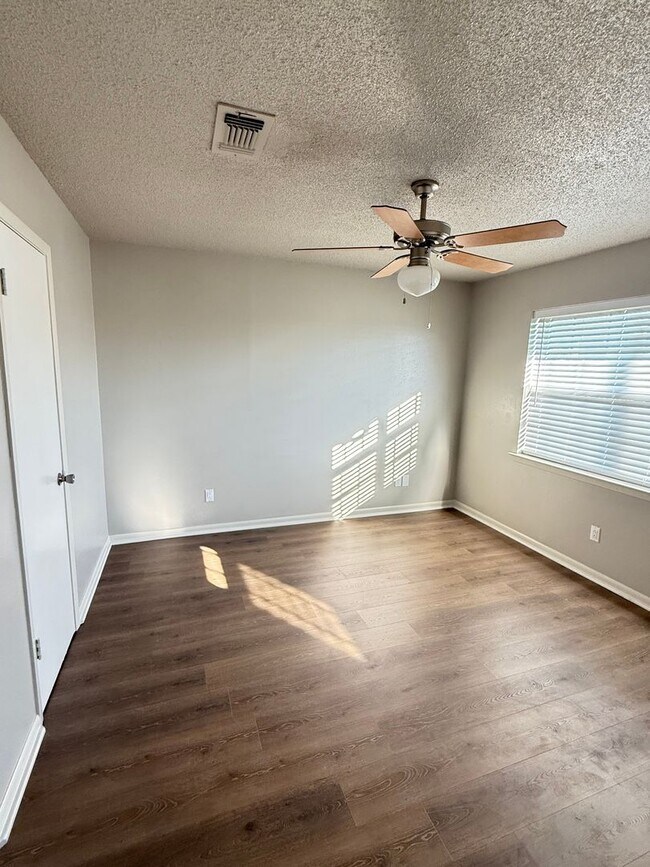 Building Photo - Classic Celina Charm with Vintage Comfort - Spacious 3-Bedroom Home with Large Yard and Covered P...