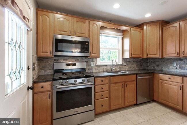 Building Photo - 9106 Santa Rita Rd
