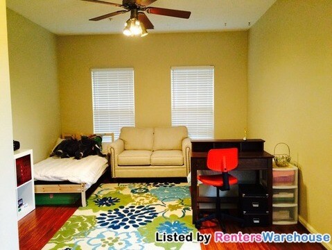 Building Photo - 2412 Chestnut Terrace Ct