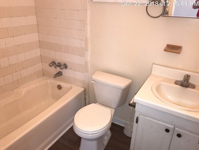 Building Photo - 6506 Delliert Ct