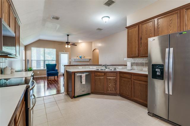 Building Photo - 9610 Glenshee Dr